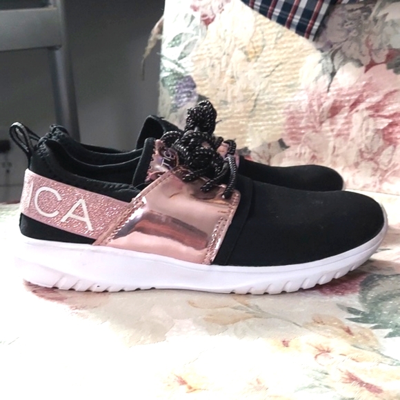 Nautica Kids Girls Pink/Black Metallic Sneaker  Athletic Running Shoes Sz 2 - Picture 2 of 14